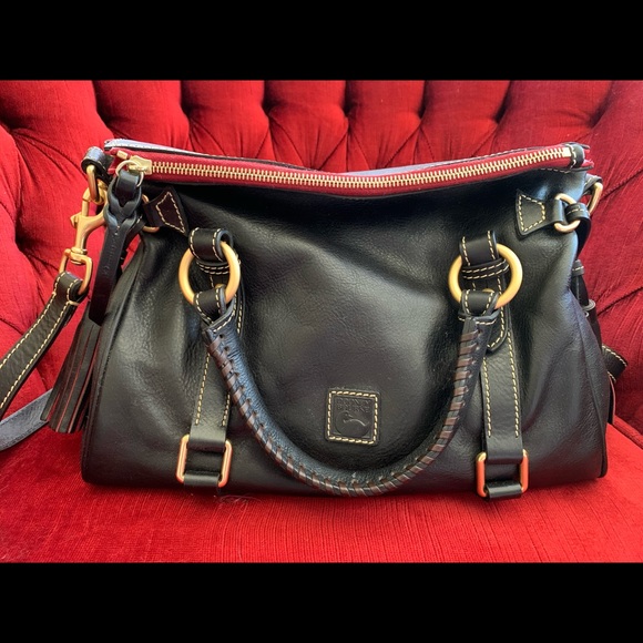 Dooney & Bourke purse - Picture 1 of 8